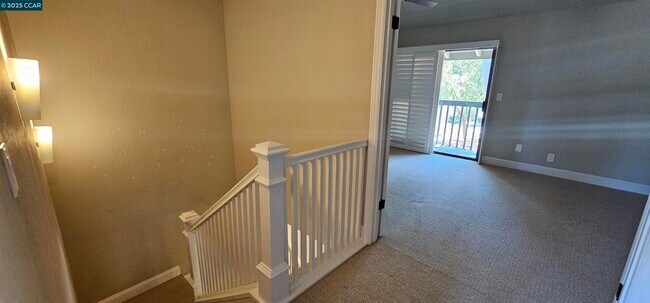 Building Photo - 1597 Ashwood Dr