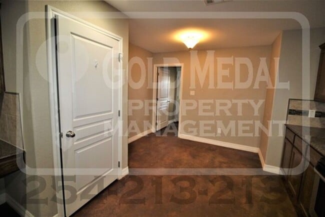 Building Photo - 1017 S 9th St