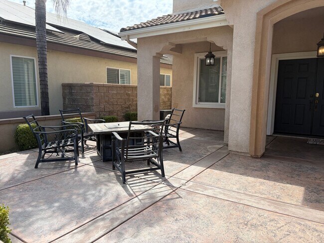 Building Photo - LARGE BEAUTIFUL HOME WITH VIEWS IN MENIFEE!!