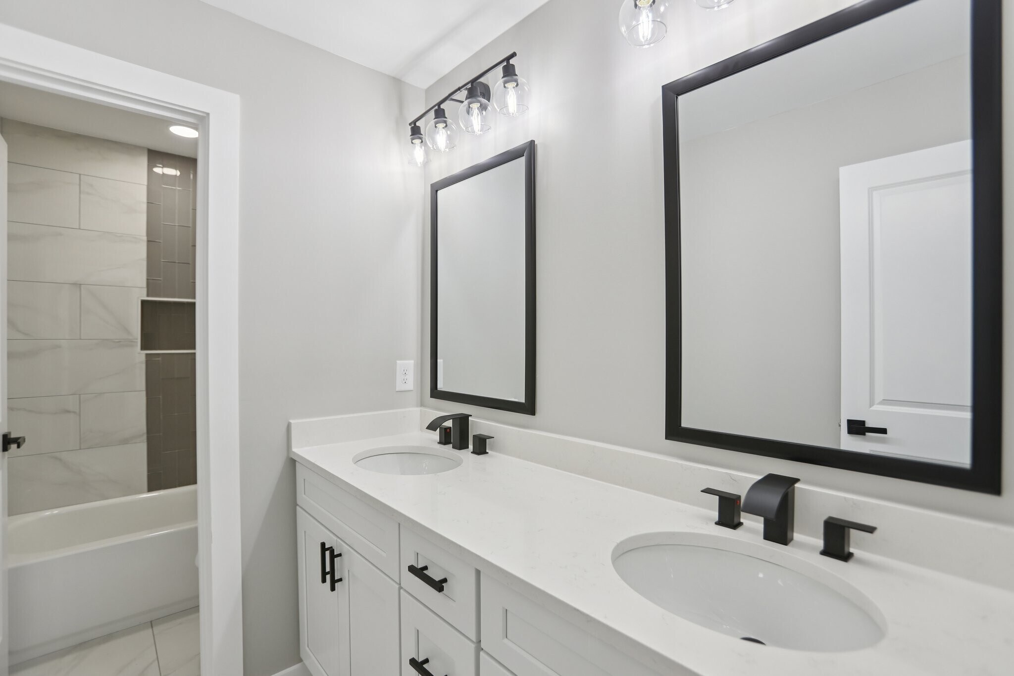 Building Photo - 3189 Jackson St