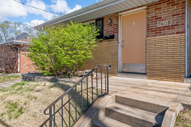 Building Photo - 7608 Big Bend Blvd