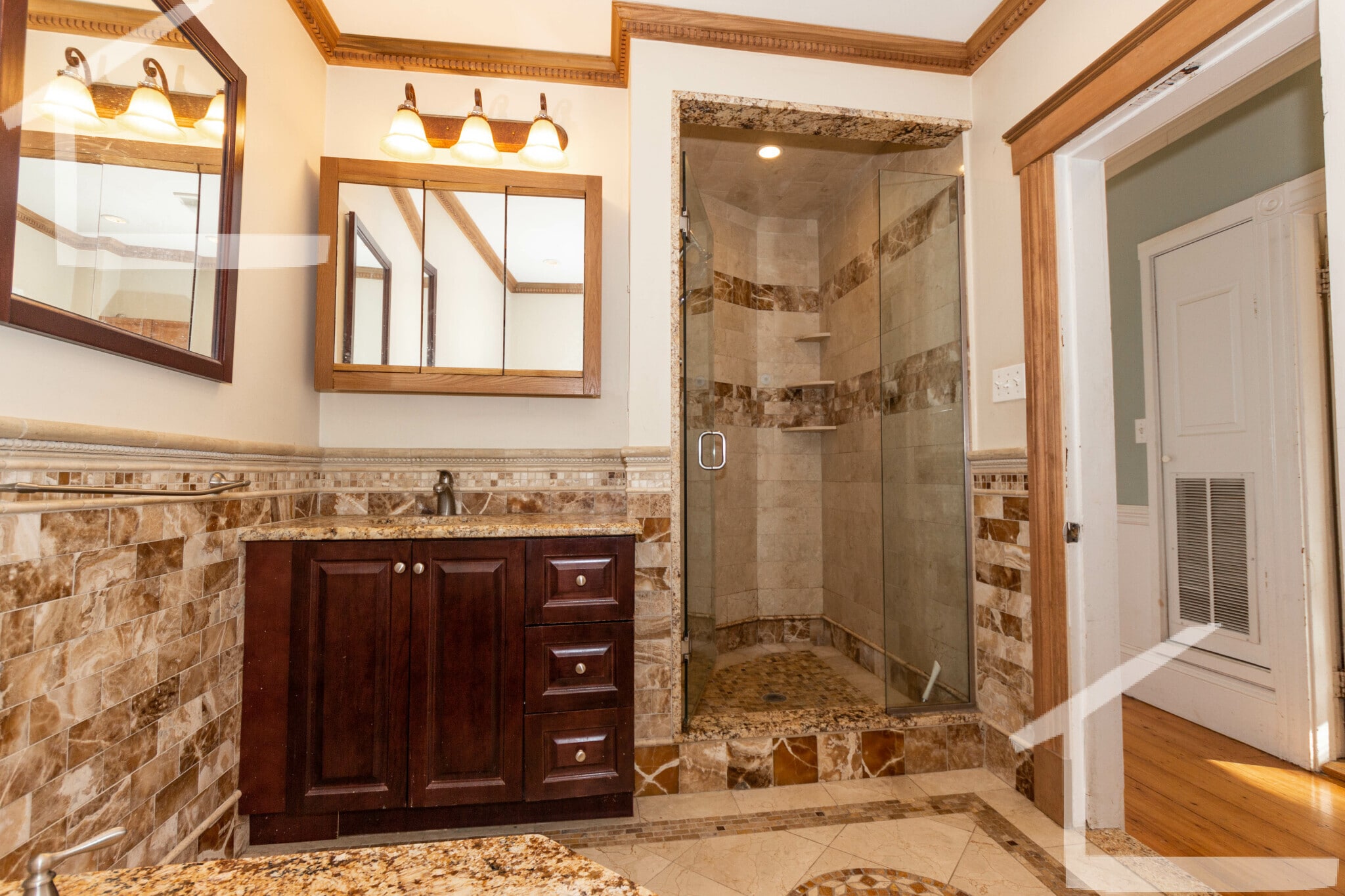 Building Photo - 57 Riverdale St