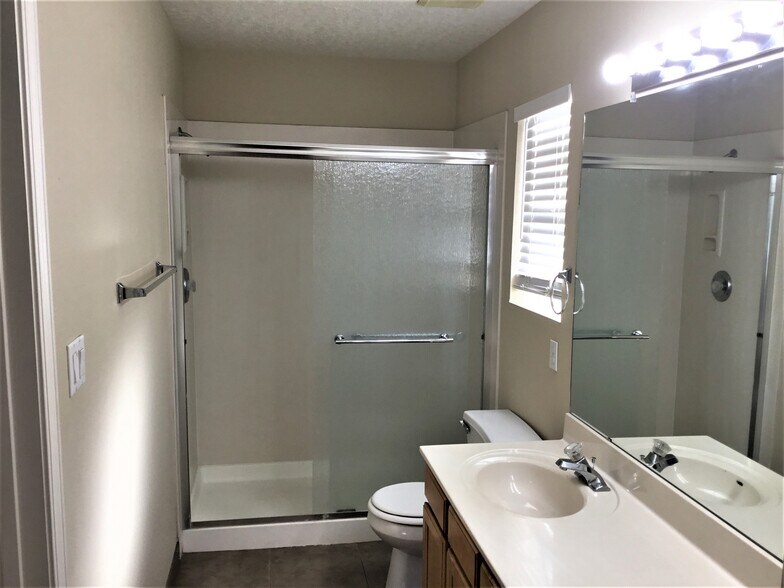 Building Photo - 4910 Dolores Hidalgo Dr SE