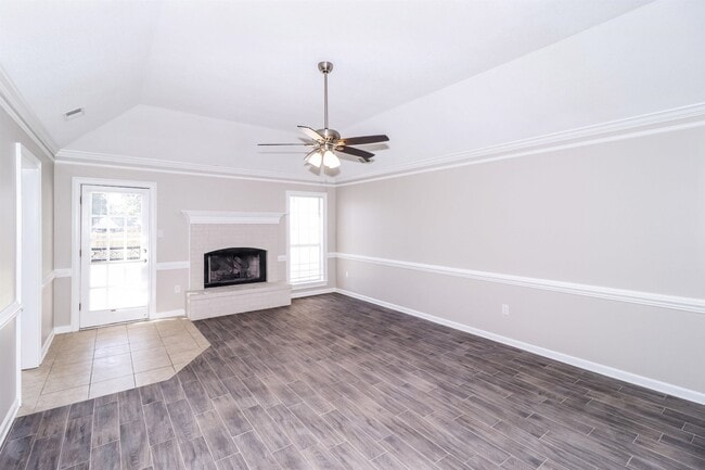 Building Photo - 1261 Fox Trace Dr