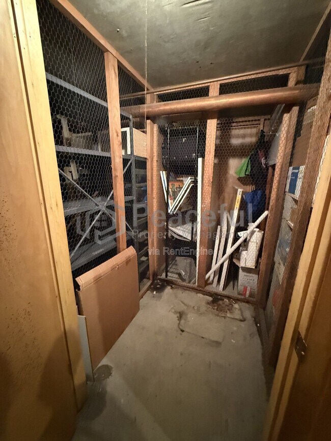 Building Photo - 515 S 1000 E