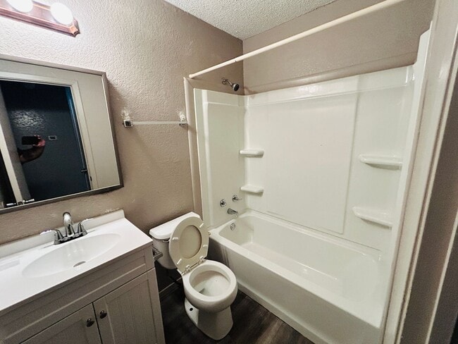 Building Photo - 4802 Pepper Mill Hollow