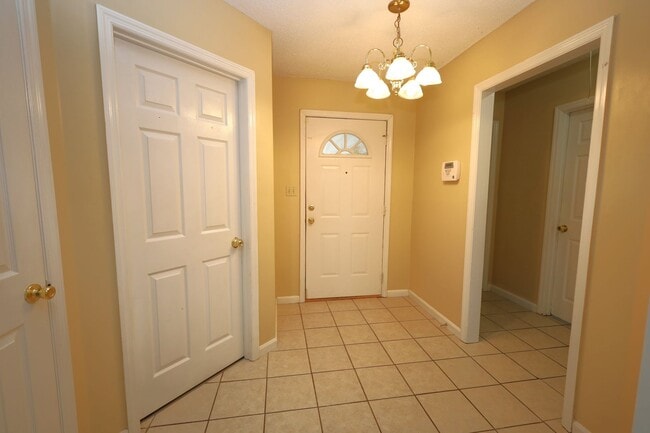 Building Photo - 4214 Abingdon Ct