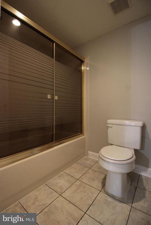 Building Photo - 3803 Salemway Ct