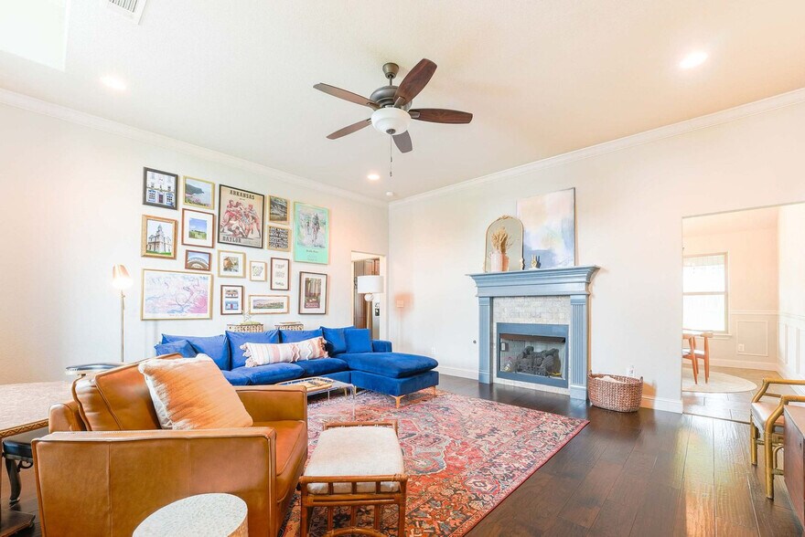 Building Photo - 967 Glass St