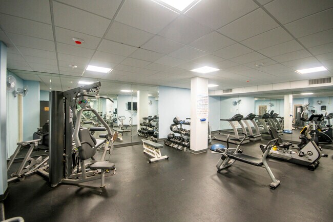 Building Photo - 3450 S Ocean Blvd