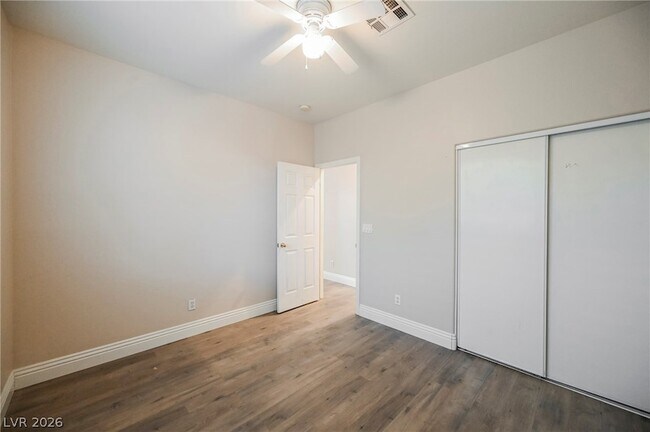 Building Photo - 2343 Brockton Way
