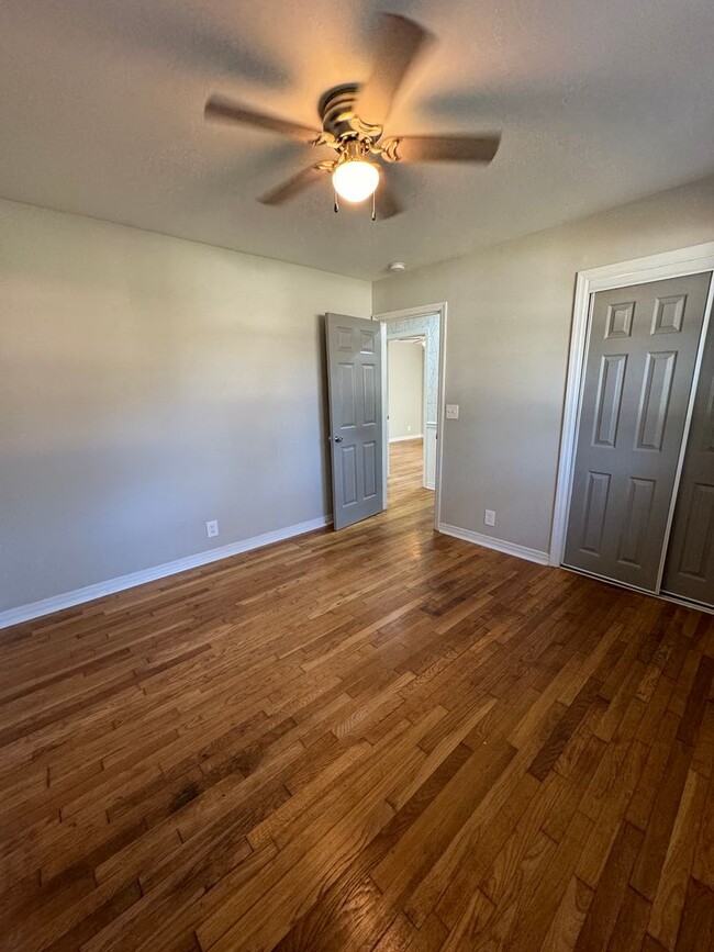 Building Photo - Beautifully Renovated 3-Bedroom Home with ...