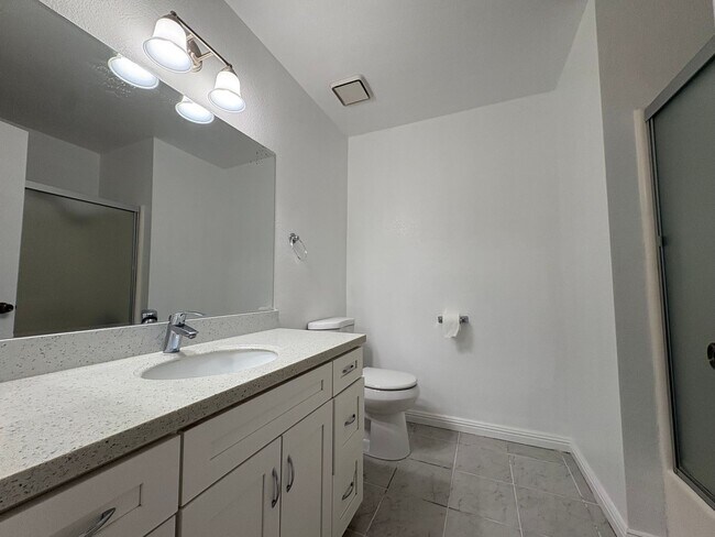 Building Photo - 3406 Chandler Cir