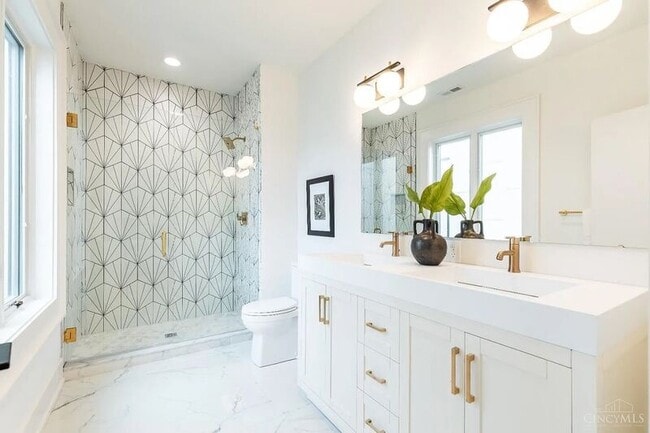 Building Photo - 1325 Knowlton St