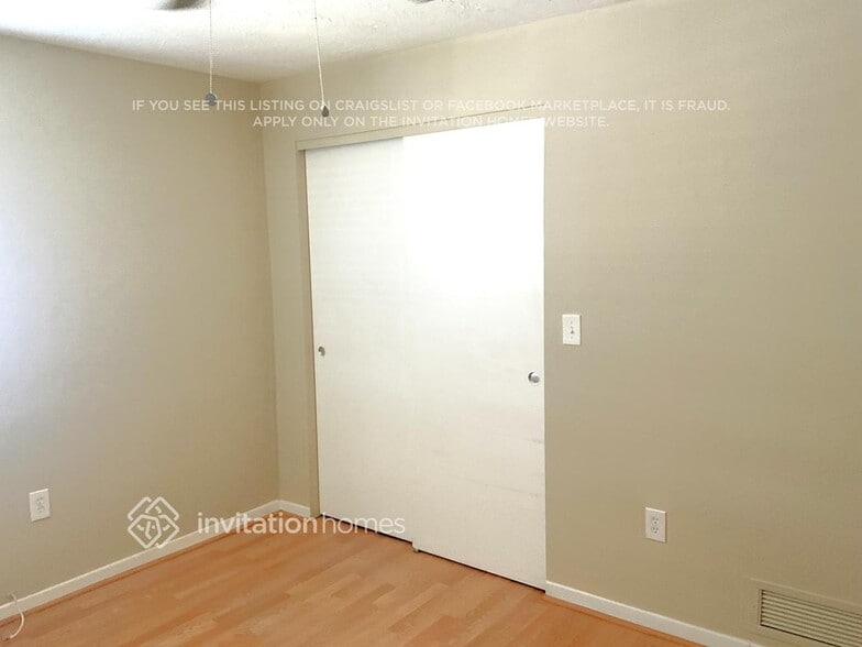 Building Photo - 221 Morgan Ct