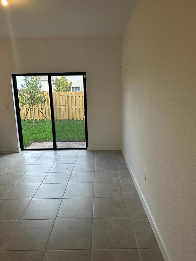 Building Photo - 11781 SW 245 Ter