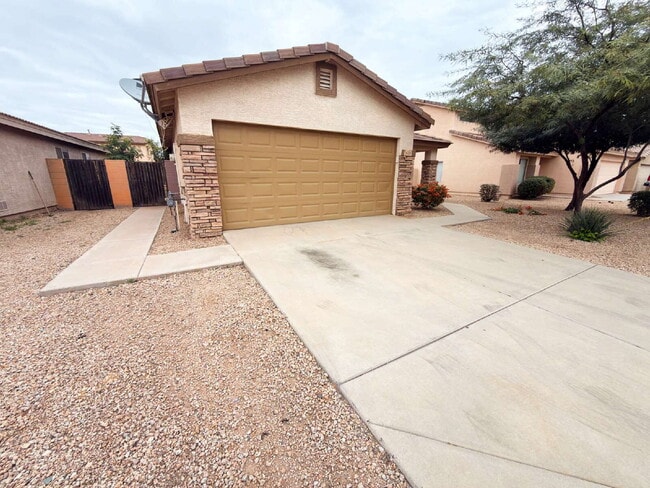 Building Photo - Spacious Single-Story Home with Open Layout & 2-Car Garage