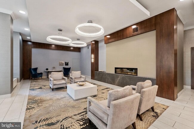 Building Photo - 4515 Willard Ave