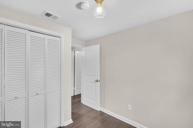 Building Photo - 2813 Mosby St