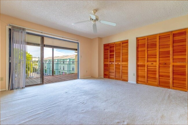 Building Photo - 745 Pinellas Bayway S