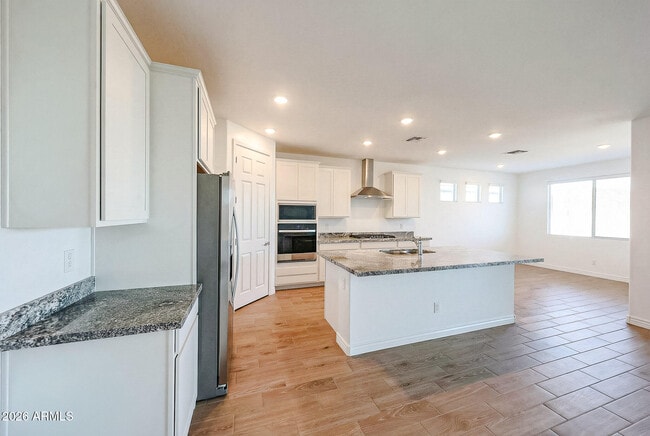 Building Photo - 14766 West Honeysuckle Dr