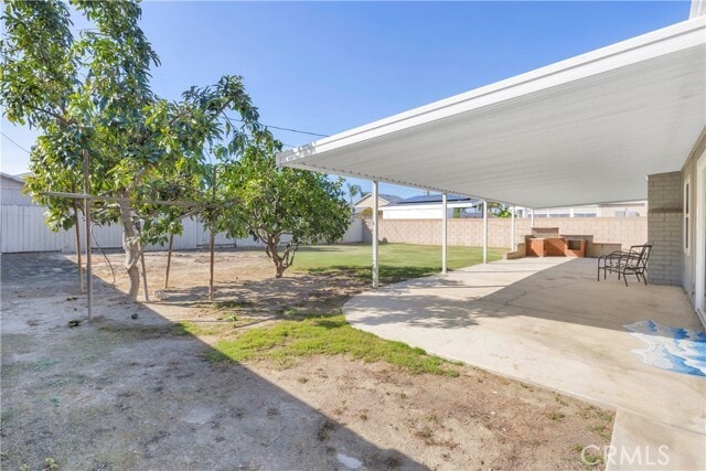 Building Photo - 16357 Spruce St