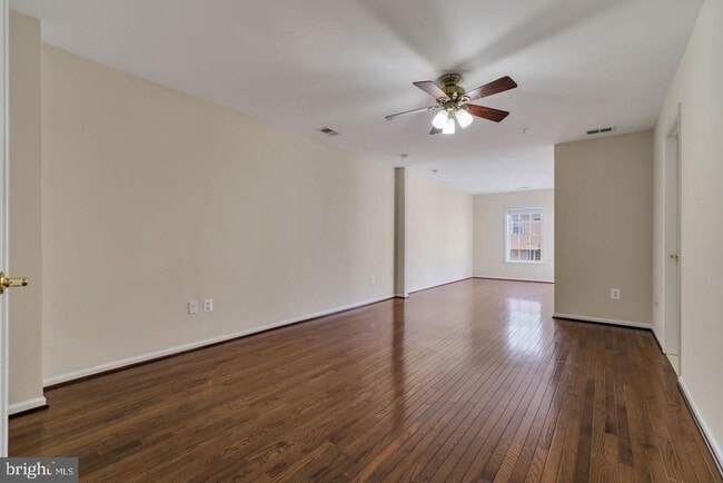 Building Photo - 725 Ridgemont Ave
