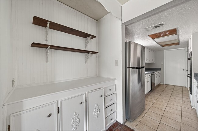 Building Photo - 23107 Bright Star Rd