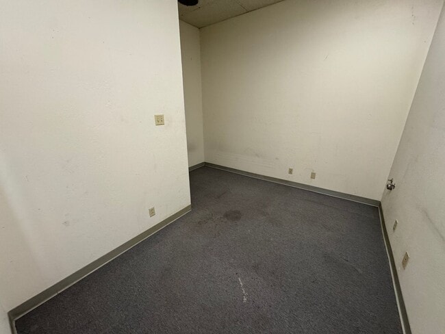 Building Photo - 5196 Mission St