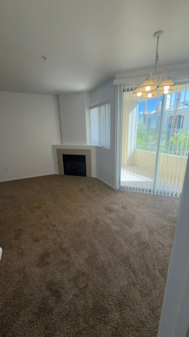 Building Photo - 7115 S Durango Dr