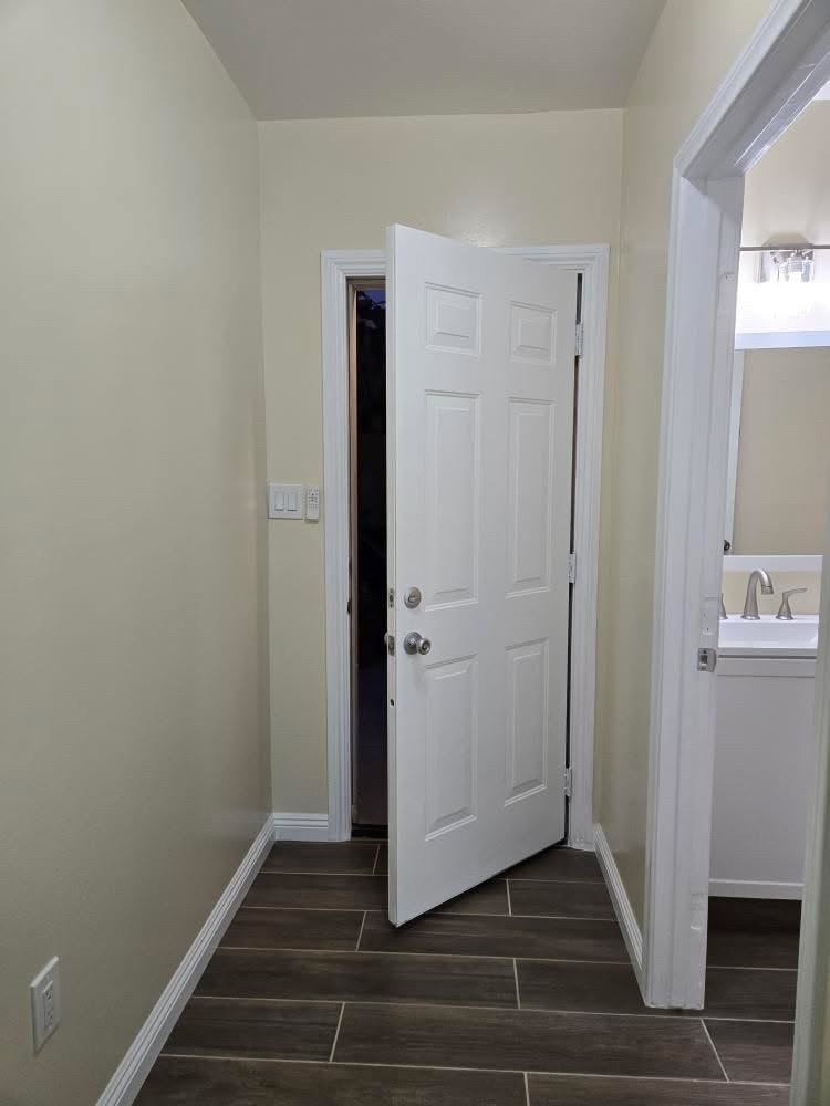 Entrance to ADU - 2722 W 73rd St
