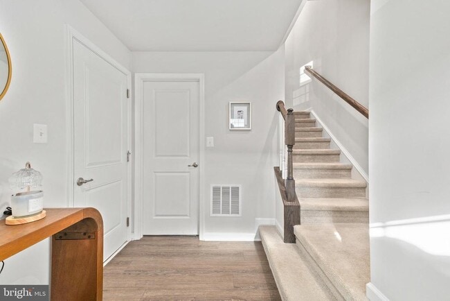 Building Photo - 36023 Coyote Trail