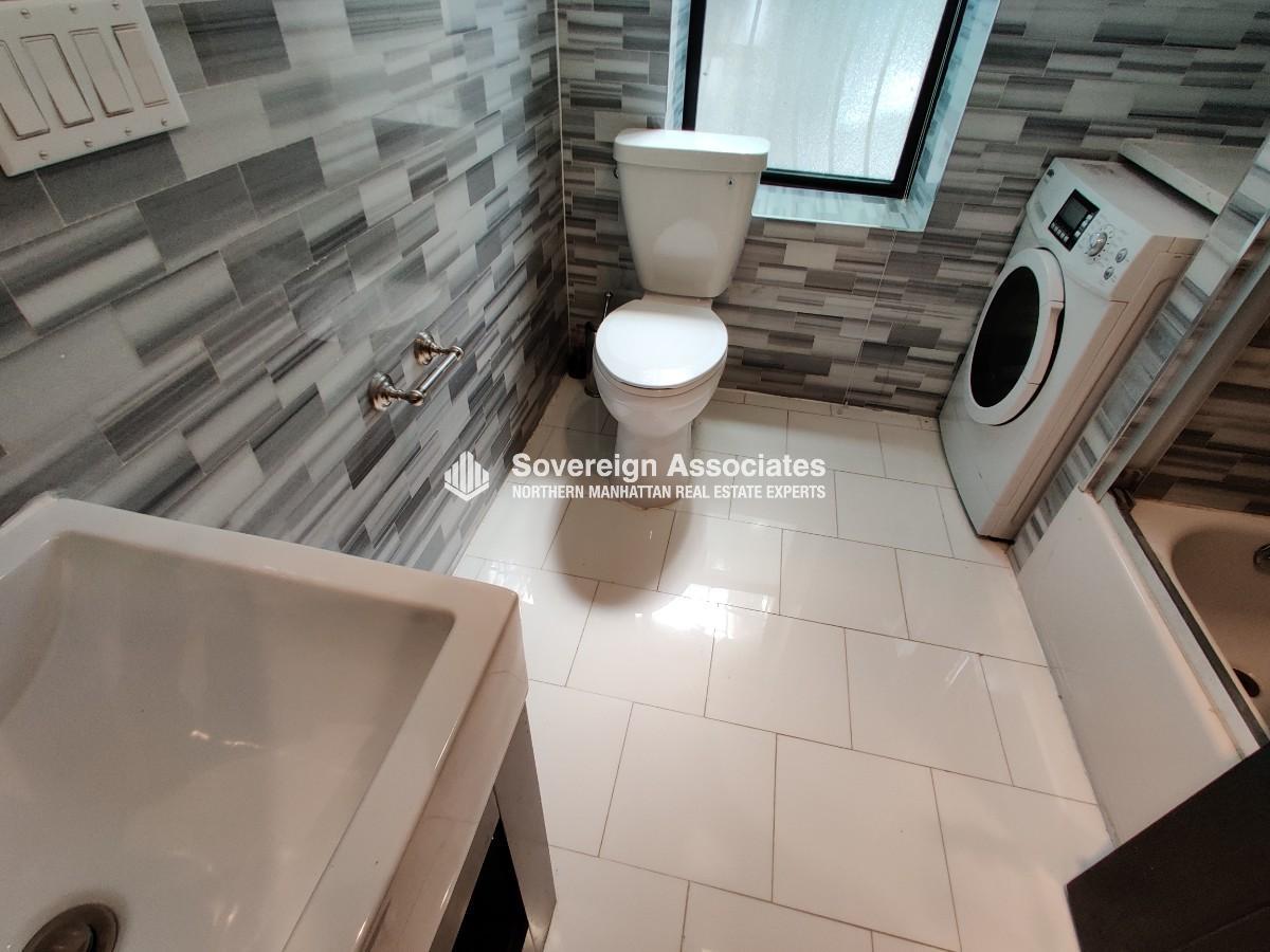 Building Photo - 961 Columbus Ave