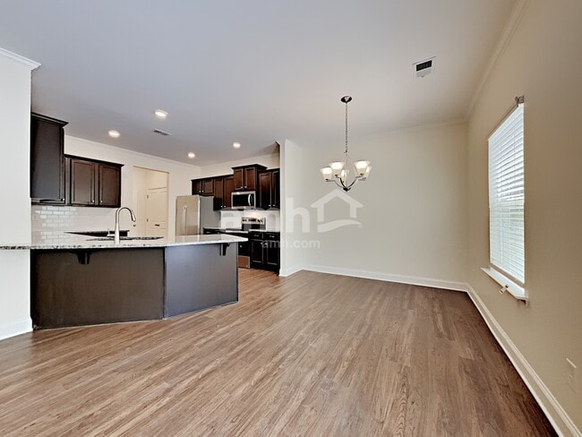 Building Photo - 601 Woodall Rd