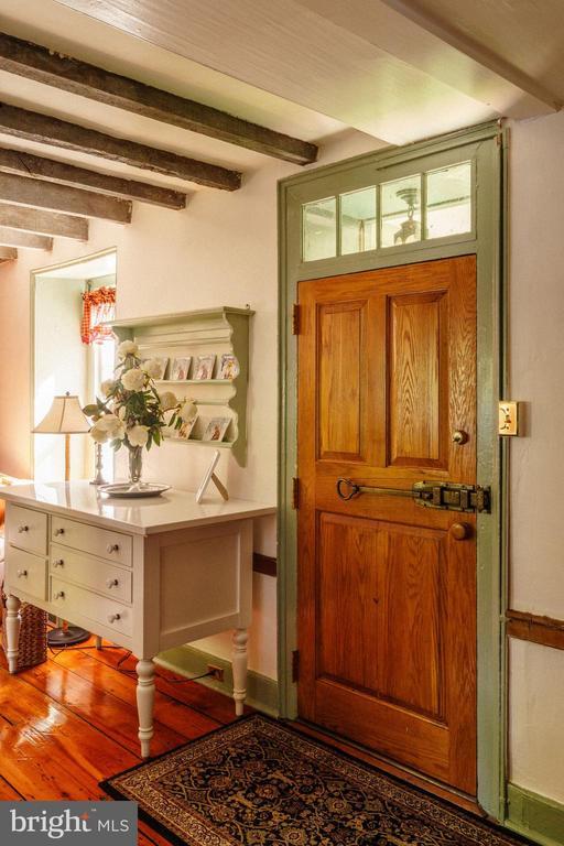 Building Photo - 2943 Windy Bush Rd