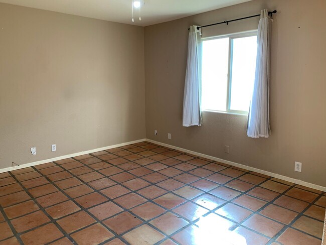 Building Photo - 53385 Avenida Rubio