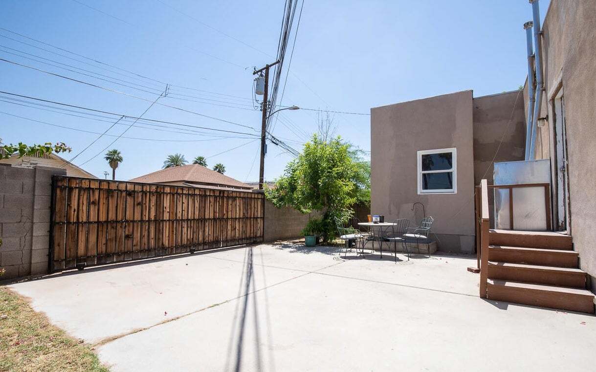 Building Photo - 137 N 11th Ave