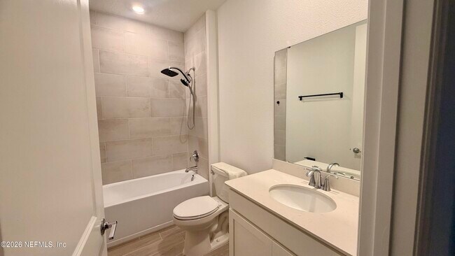 Building Photo - 282 Higgins Lp