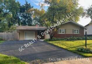 Building Photo - ** HOFFMAN ESTATES UPDATED RANCH / 3 BDRM ...