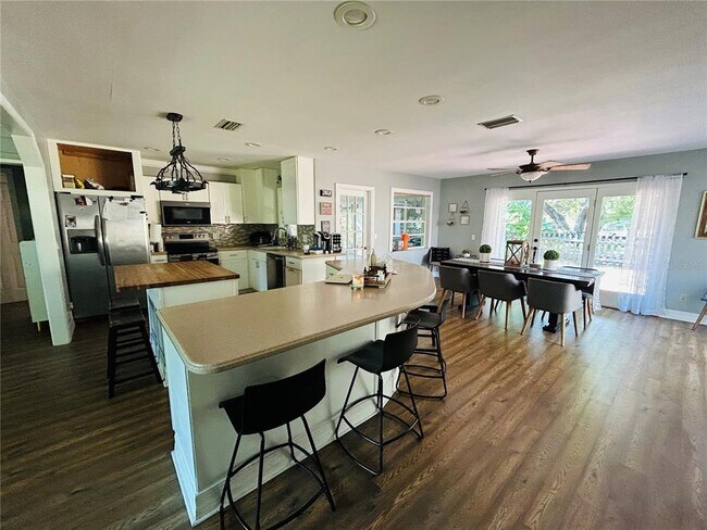 Building Photo - 2056 59th Way N