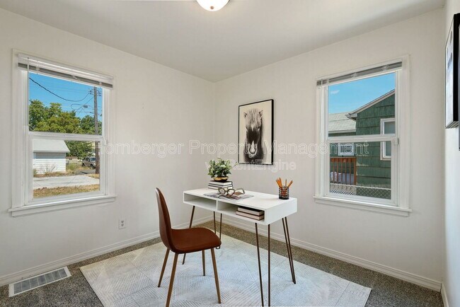 Building Photo - 503 E Joseph Ave