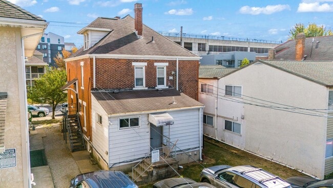 Building Photo - 92 E 11th Ave