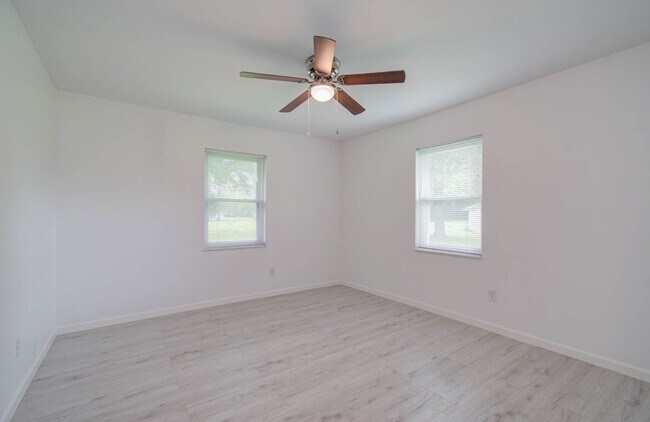 Building Photo - 309 Donatto Dr