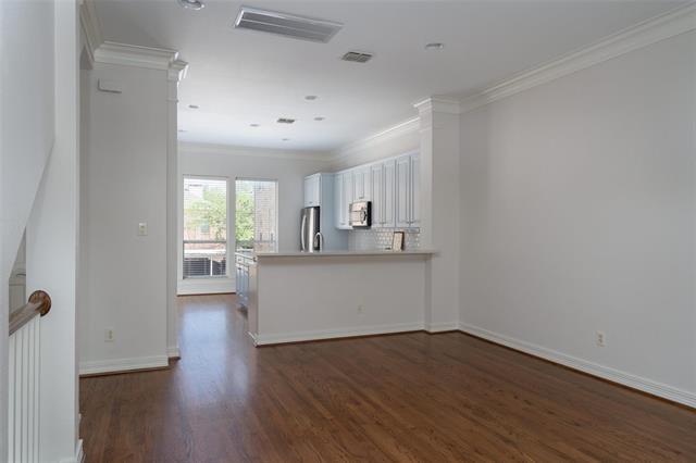 Building Photo - 4236 Holland Ave