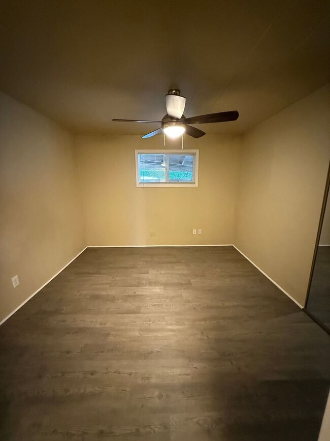 Building Photo - Large Lot 3Bd/2Ba in North Image!