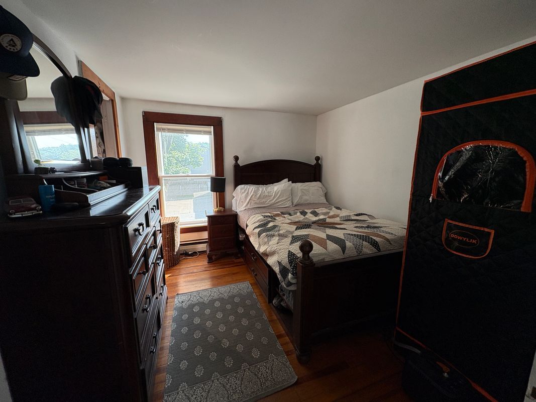 Building Photo - 3729 New York 43-2nd floor