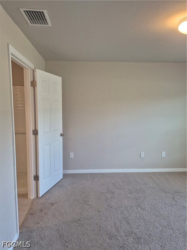 Building Photo - 8002 Vega Ct