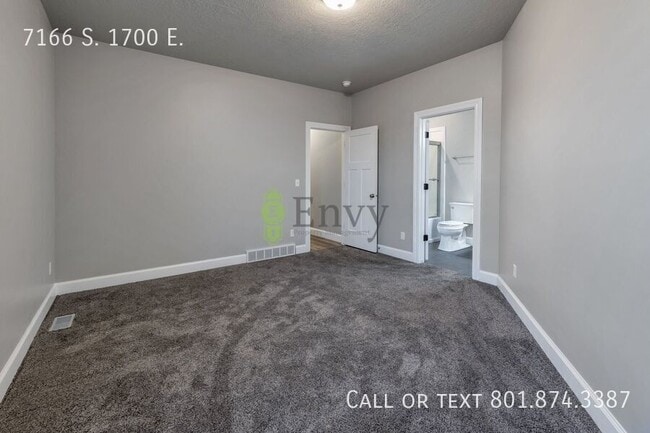 Building Photo - 7166 S 1700 E