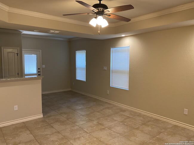 Building Photo - 6958 Lakeview Dr.
