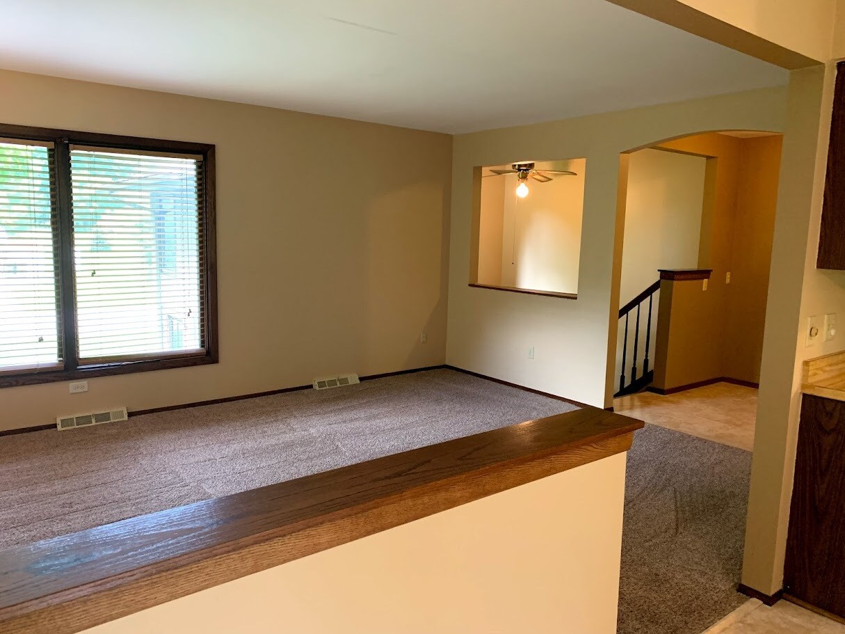 Building Photo - 747 Penbrook Way